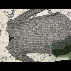 Women’s gray sweater